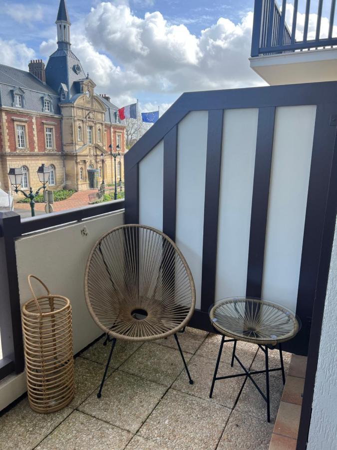 Appartement Hyper Centre De Cabourg Avec Balcon Buitenkant foto